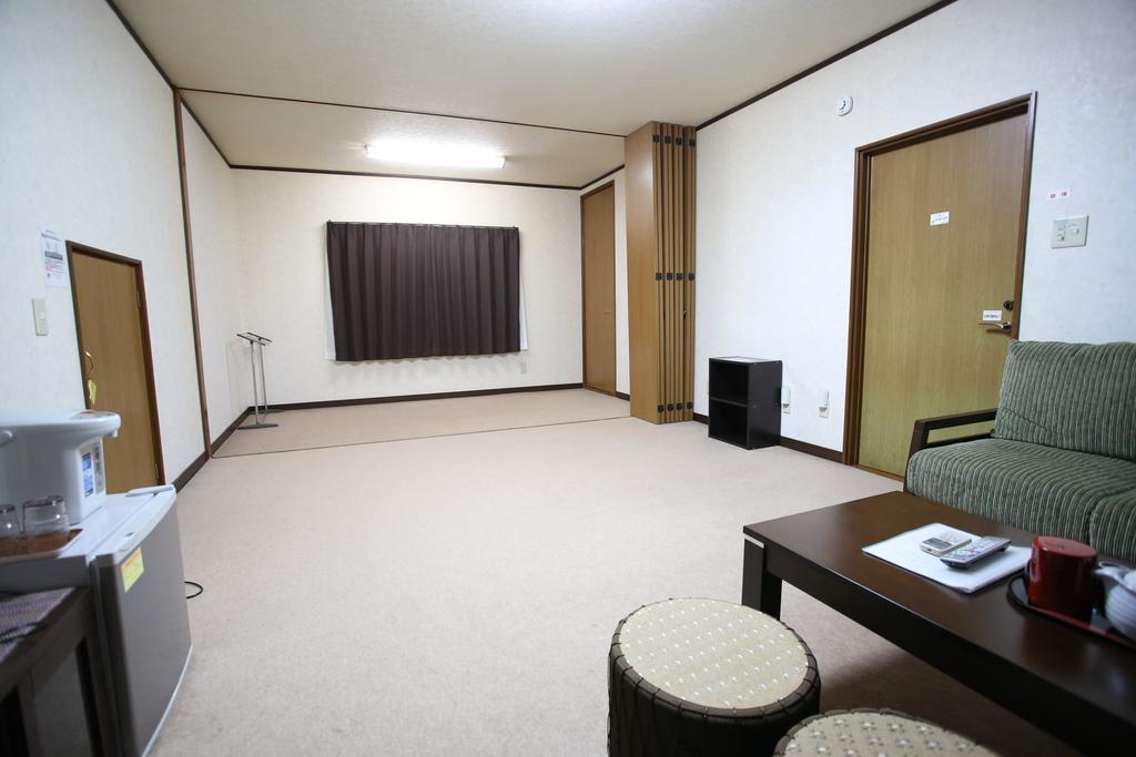 Minshuku Tenhou Hotel Такачихо Екстериор снимка